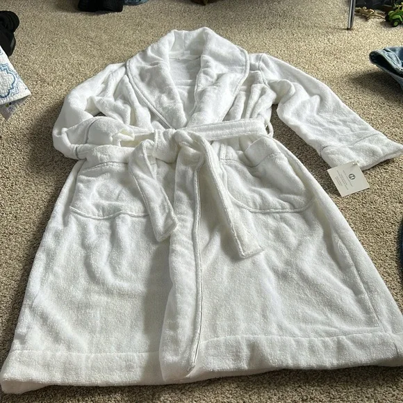 NWT Hotel Collection Robe - Picture 3 of 6